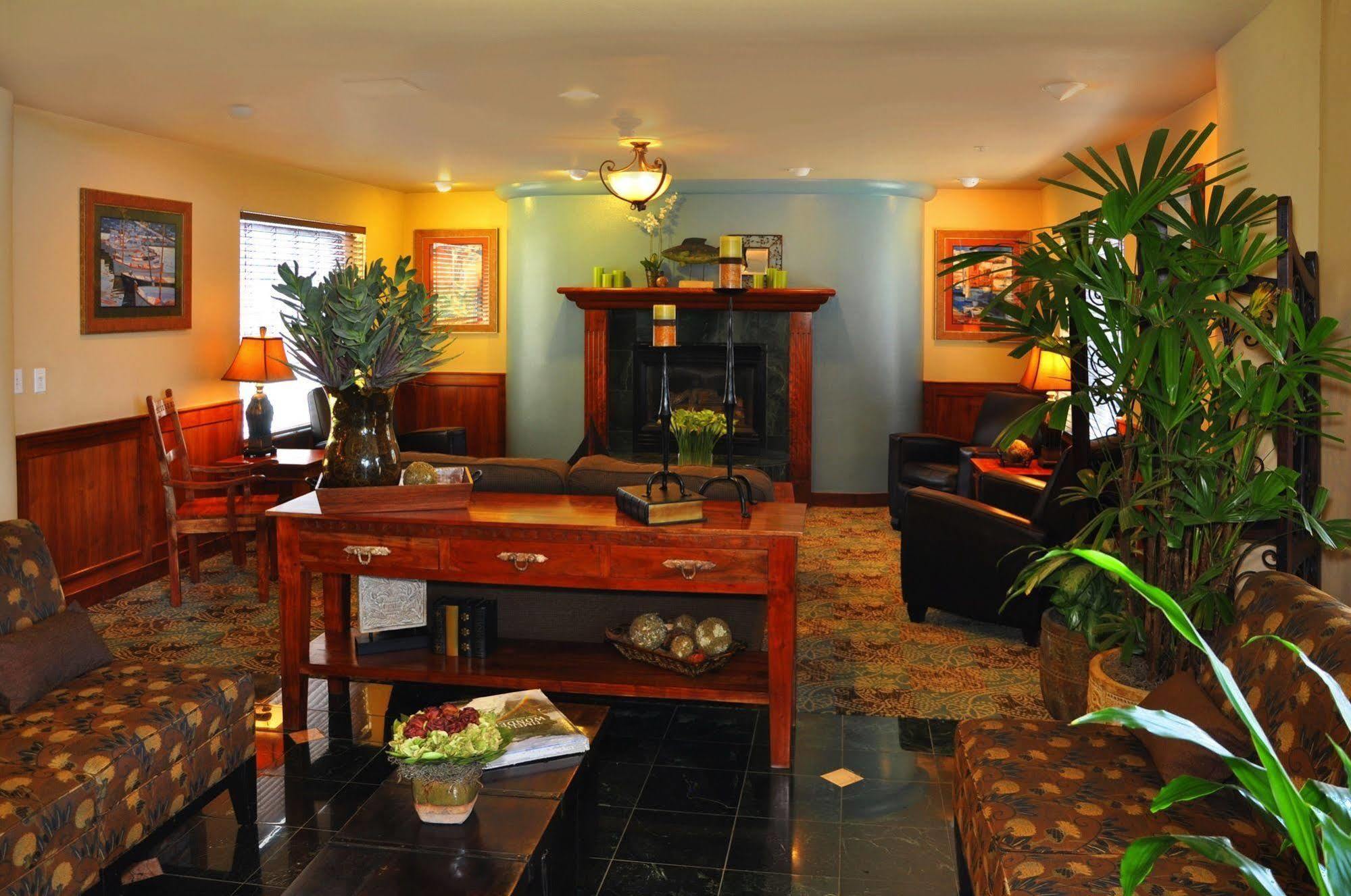 Oxford Suites Portland - Jantzen Beach Interior photo